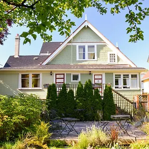 Ocean Island Garden Suites , Victoria Canada
